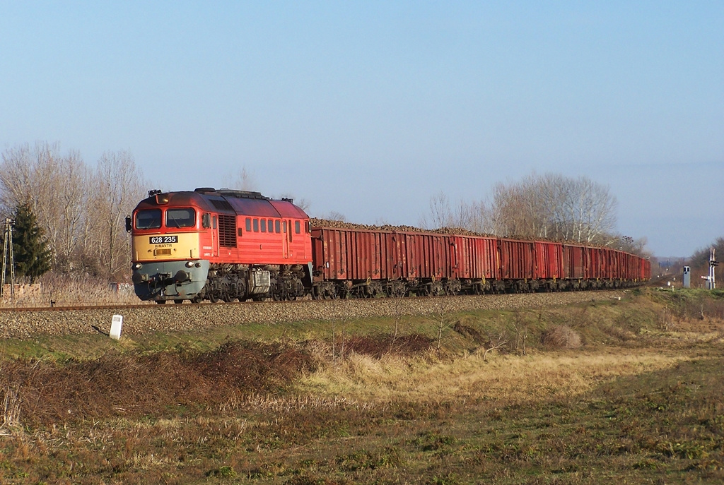 628 235 Alsónyék (2013.01.12).