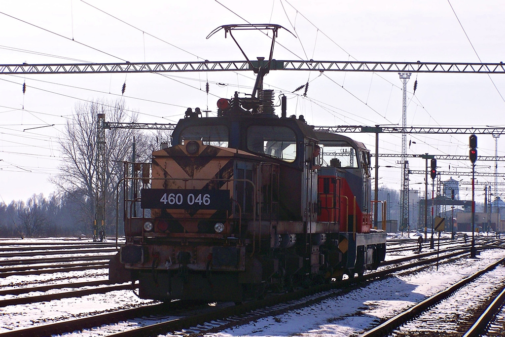 460 046 + 478 217 Dombóvár (2013.02.11).