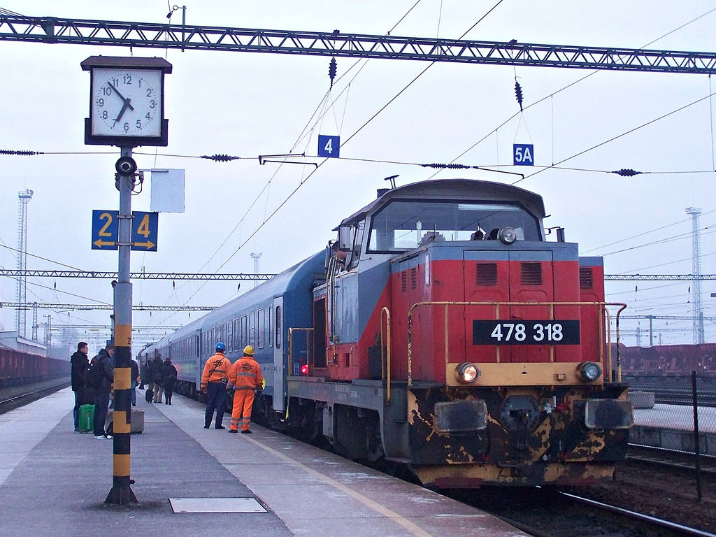 478 318 Dombóvár (2013.02.18).