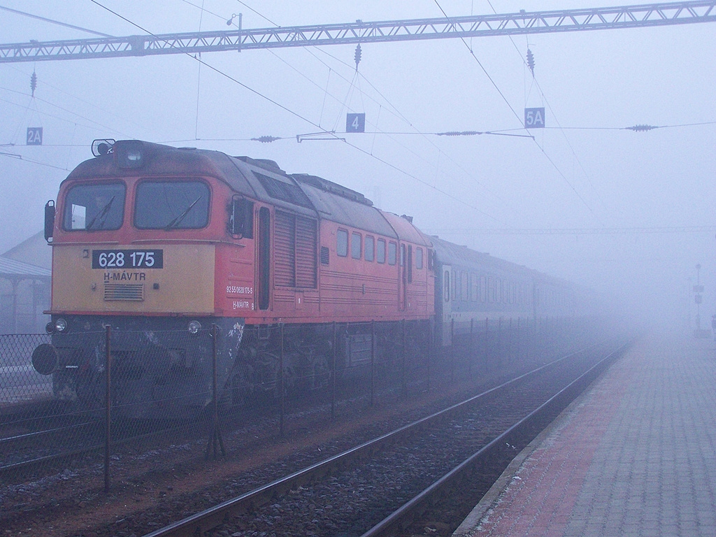 628 175 Dombóvár (2013.02.19).01