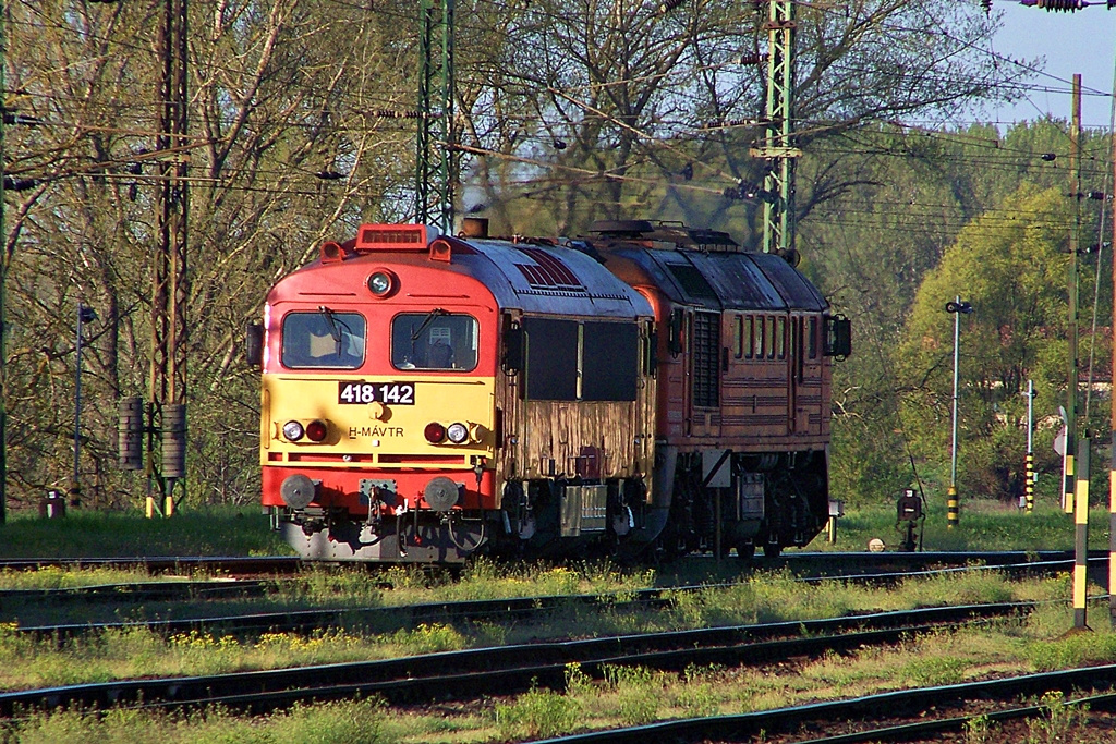 418 142 Dombóvár (2013.04.24).