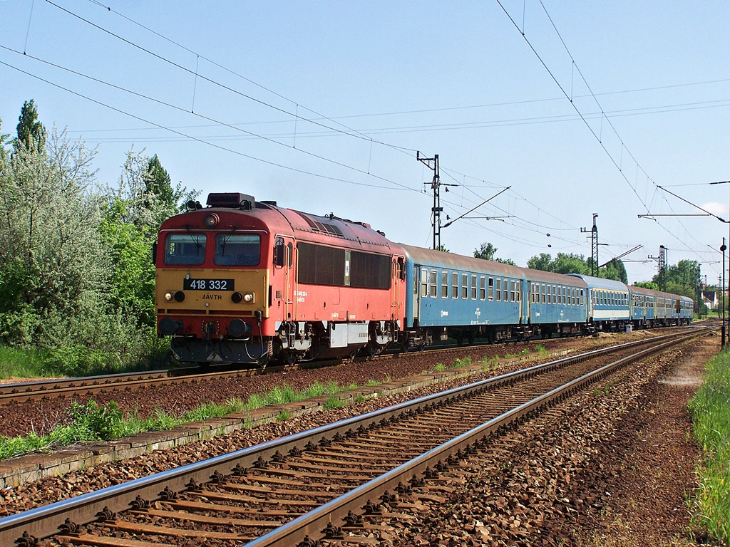 418 332 Szabadbattyán (2013.05.04).