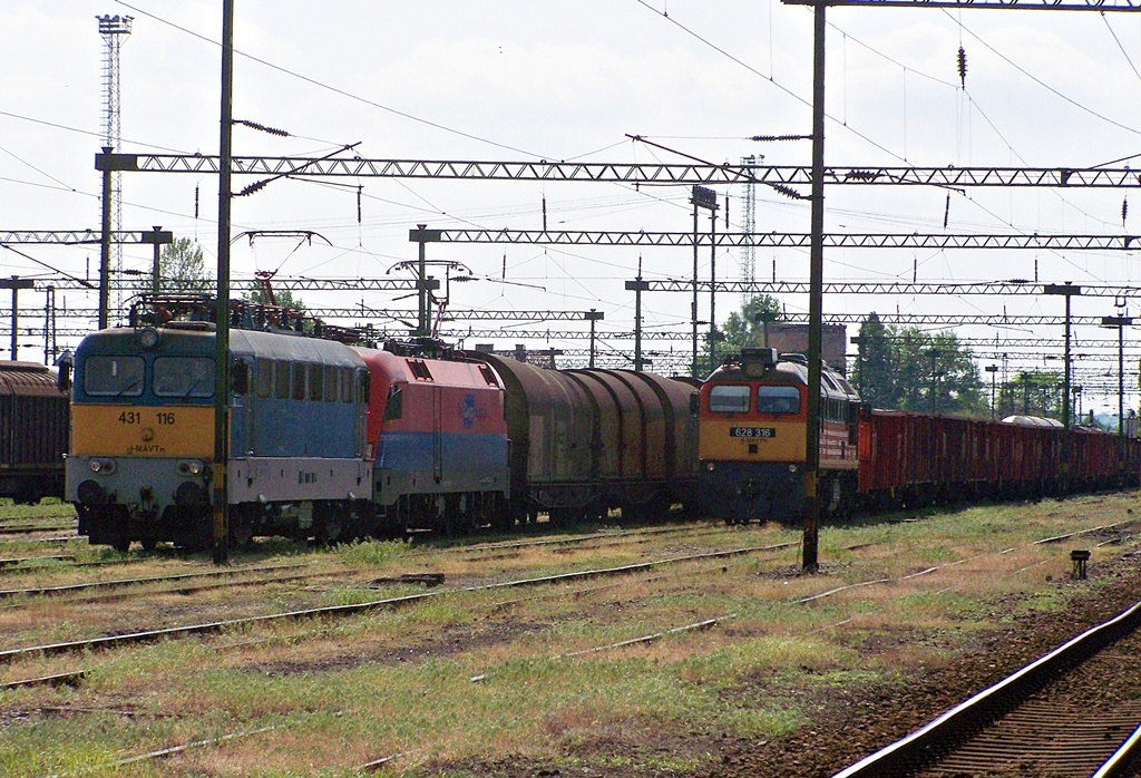 431 116 + 1116 012 Székesfehérvár (2013.05.04).