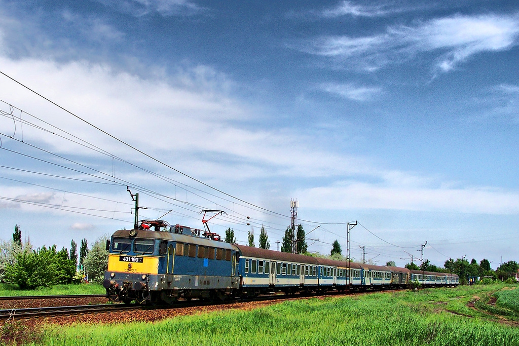 431 190 Szabadbattyán (2013.05.04).