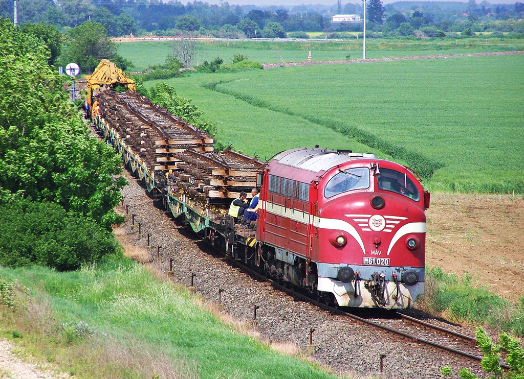 M61 - 020 Bátaszék (2013.05.08).02