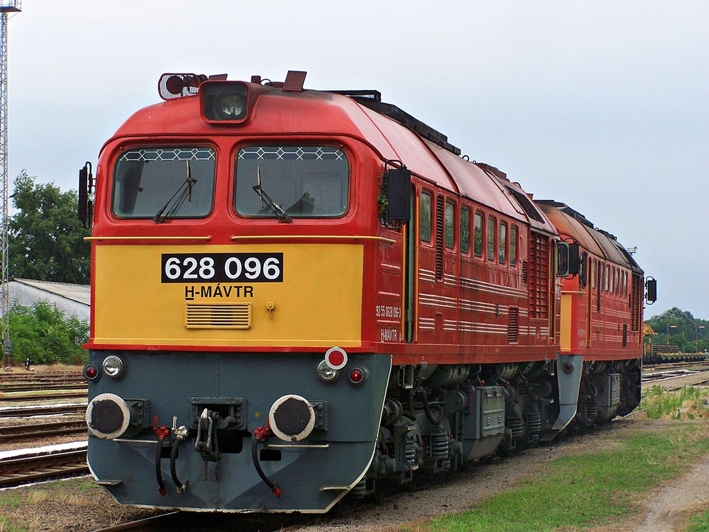 628 096 + 628 116 Bátaszék (2013.06.24).