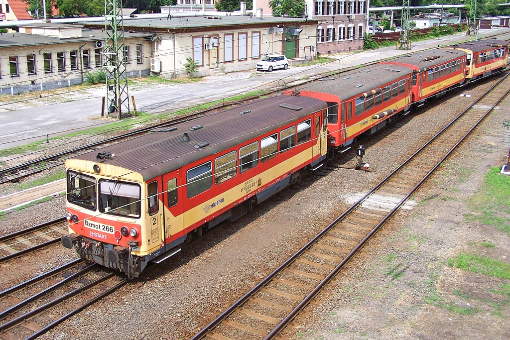 Bzmot - 266 Pécs (2013.07.13).