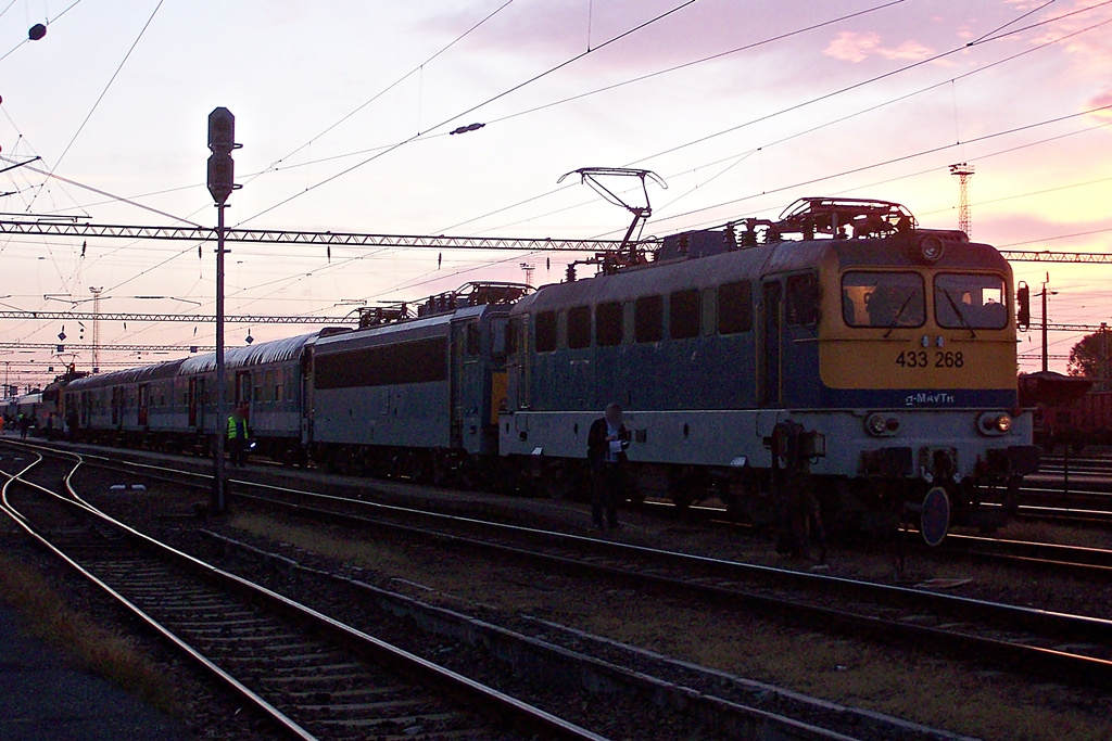 433 268 Dombóvár (2013.09.02).