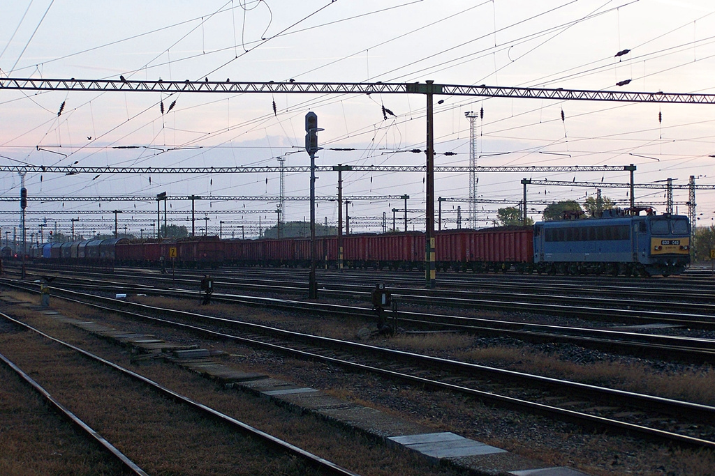 630 045 Dombóvár (2013.09.26).