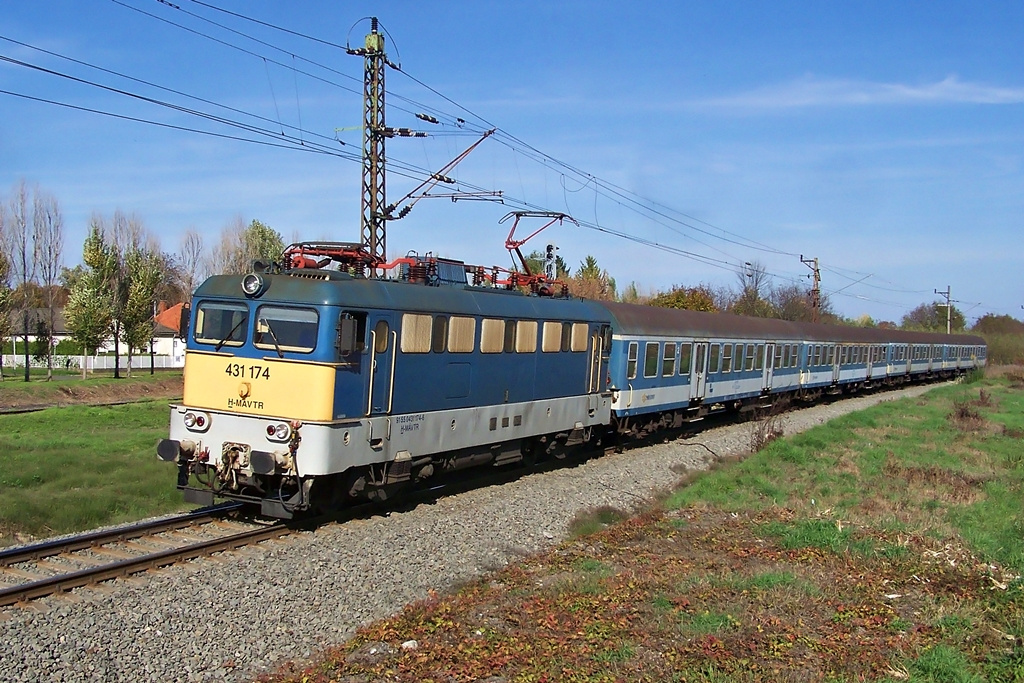 431 174 Dombóvár (2013.10.19)02