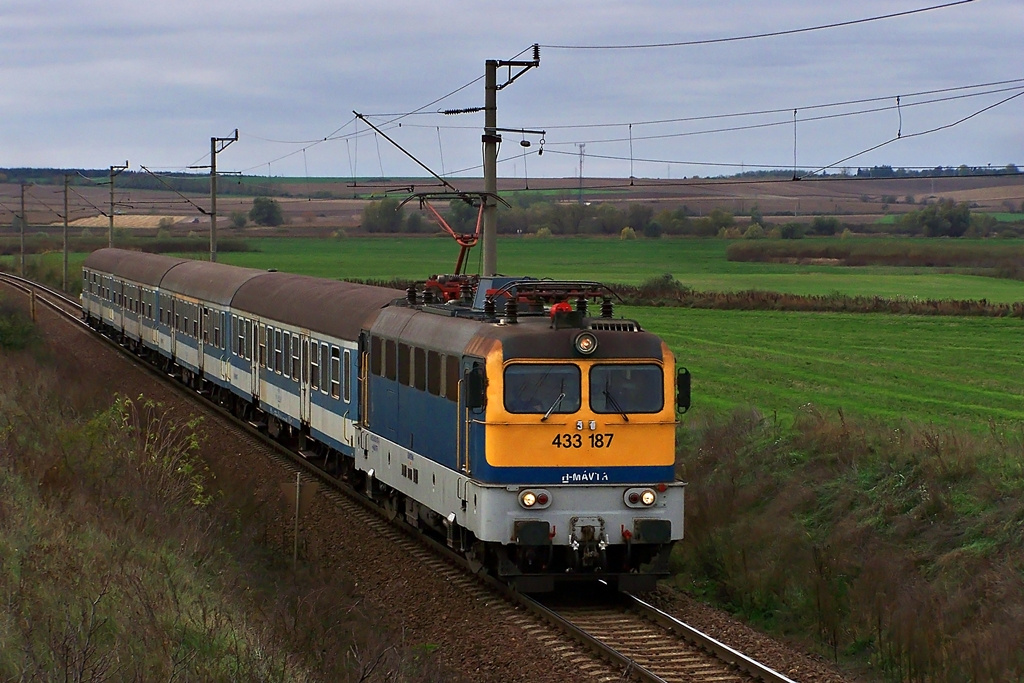 433 187 Csibrák (2013.10.30)