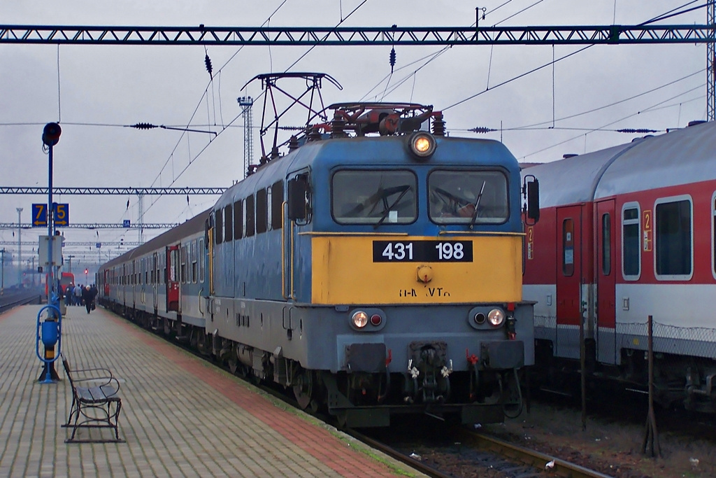 431 198 Dombóvár (2013.11.13).