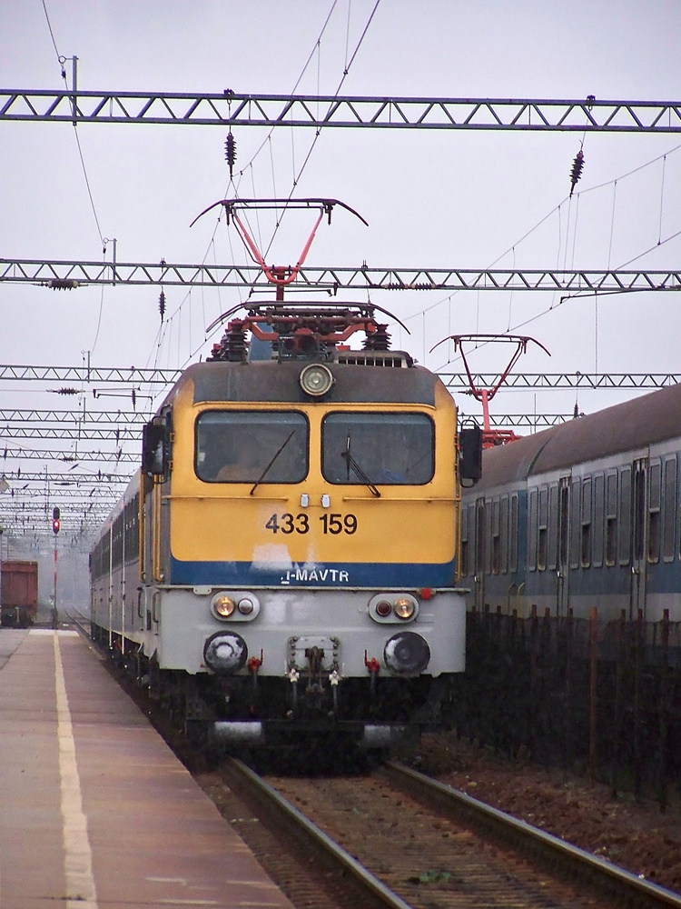 433 159 Dombóvár (2013.11.25)