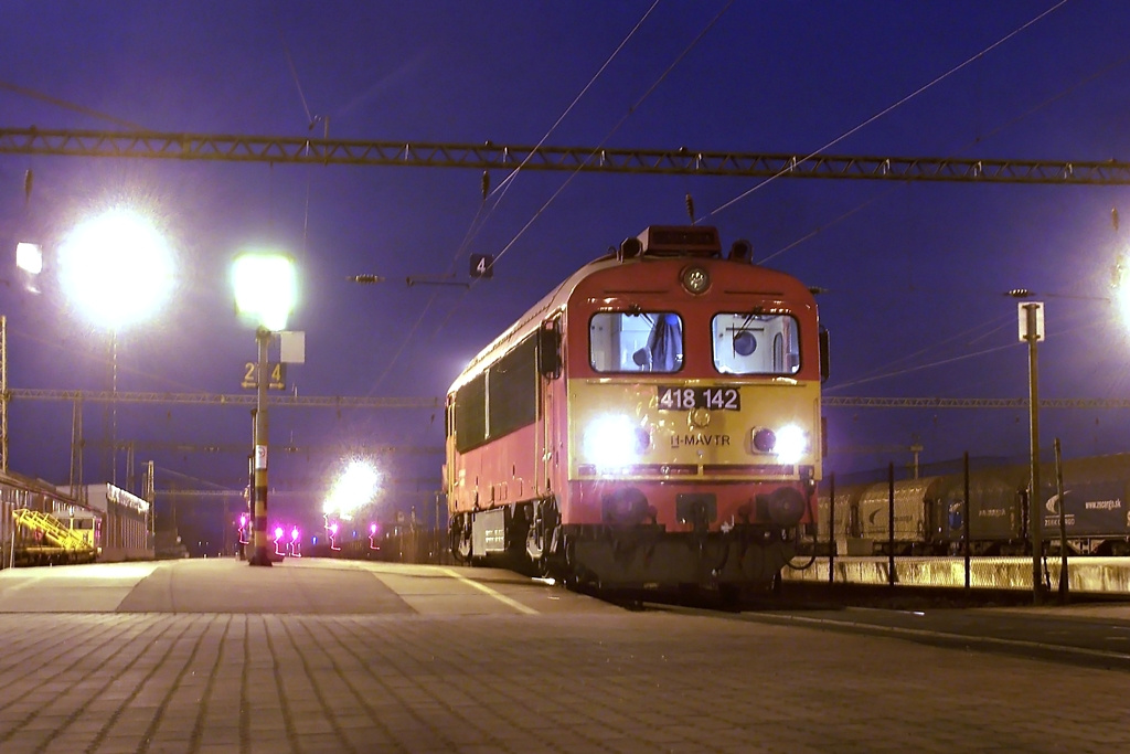 418 142 Dombóvár (2013.12.12).