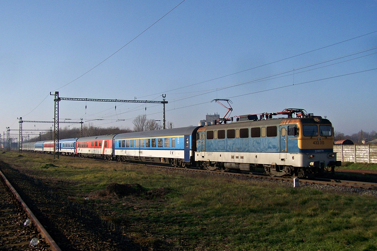 433 313 Dombóvár (2013.12.22).