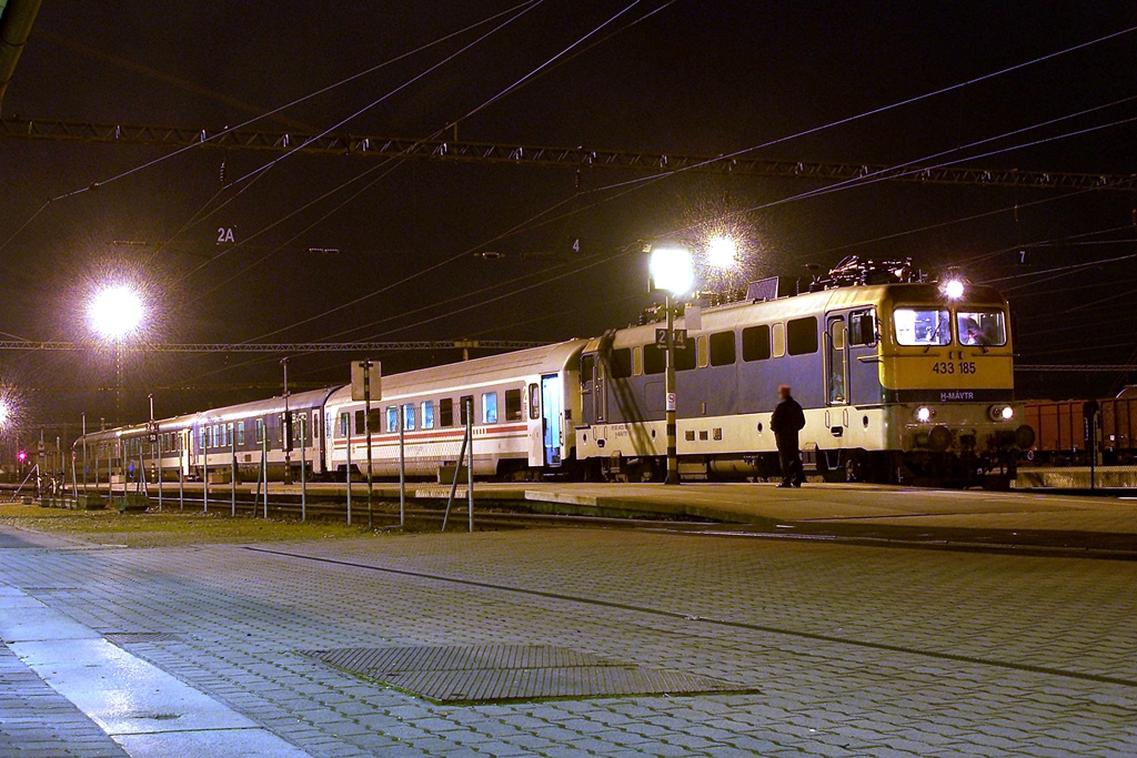 433 185 Dombóvár (2013.12.22).