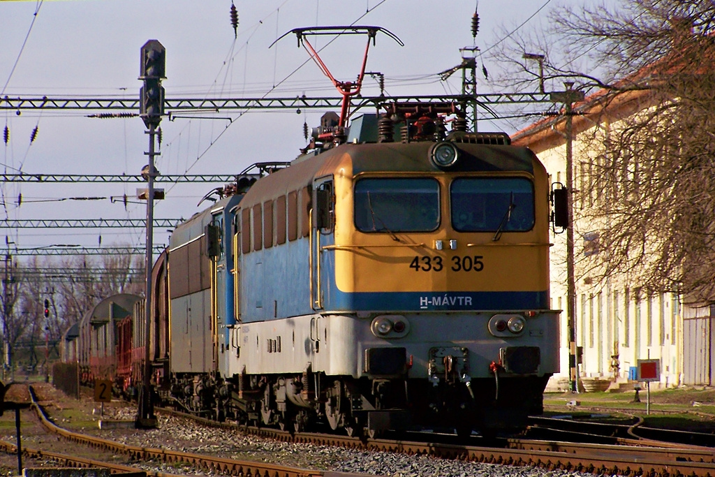 433 305 + 630 021 Dombóvár alsó(2014.02.15).