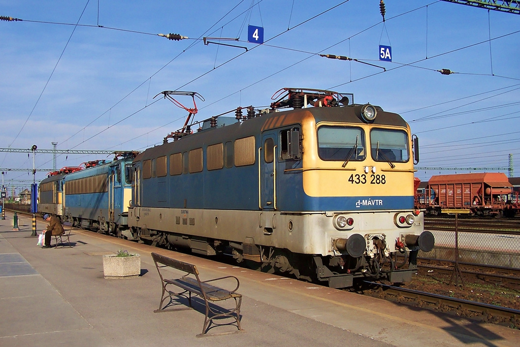 433 288 Dombóvár (2014.03.18)