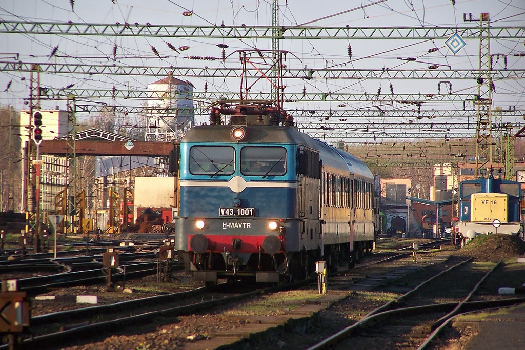 V43 - 1001 Dombóvár (2014.03.20).