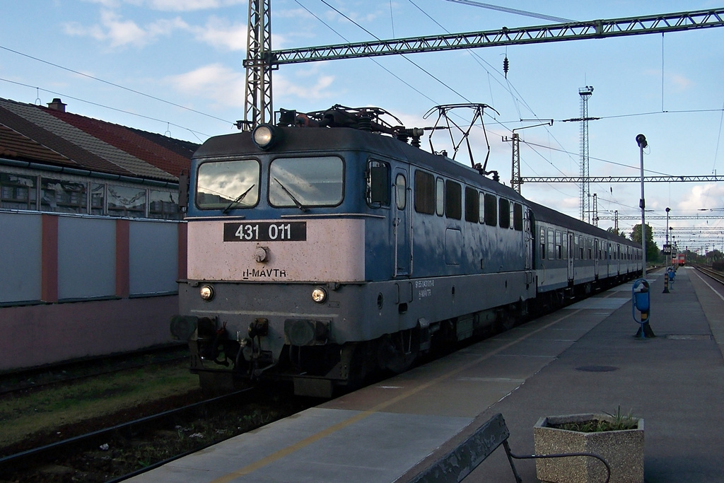 431 011 Dombóvár (2014.04.15).