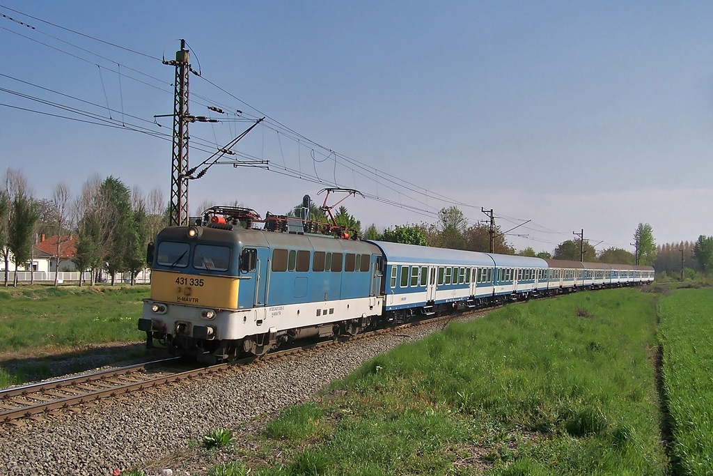 431 335 Dombóvár (2014.04.18).