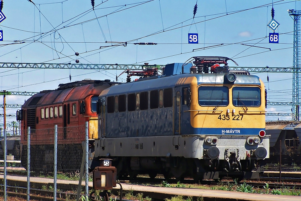 433 227 Dombóvár (2014.05.09).