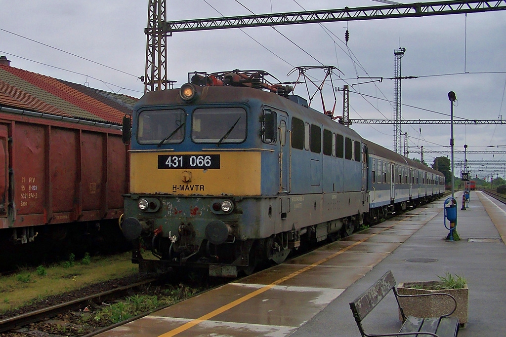 431 066 Dombóvár (2014.05.13).