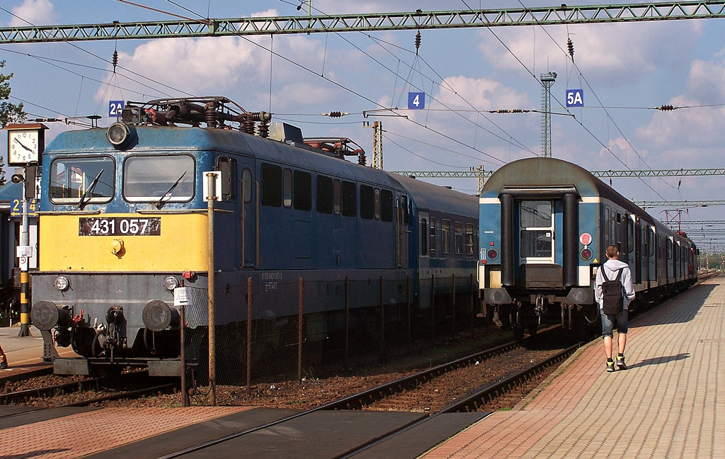 431 057 Dombóvár (2014.09.09).