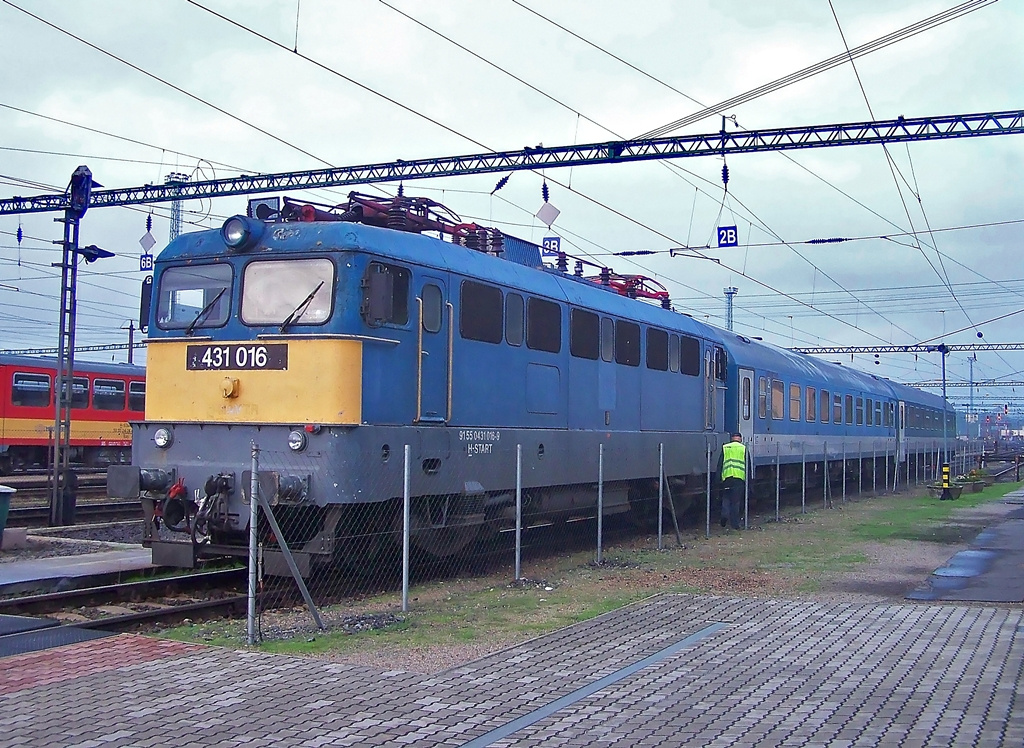 431 016 Dombóvár (2014.09.15).01