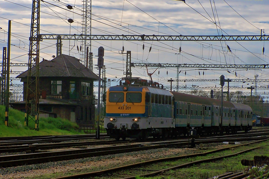 433 201 Dombóvár (2014.10.17)