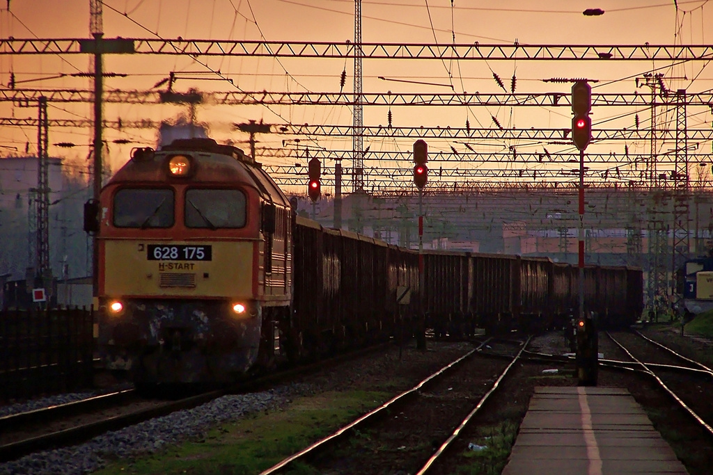 628 175 Dombóvár (2014.11.21).