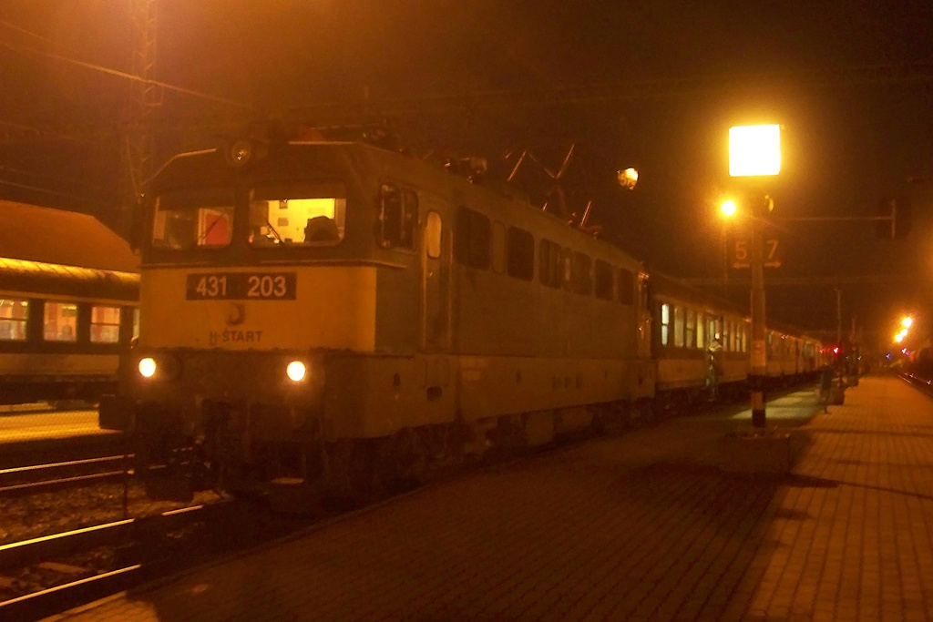 431 203 Dombóvár (2014.11.27).