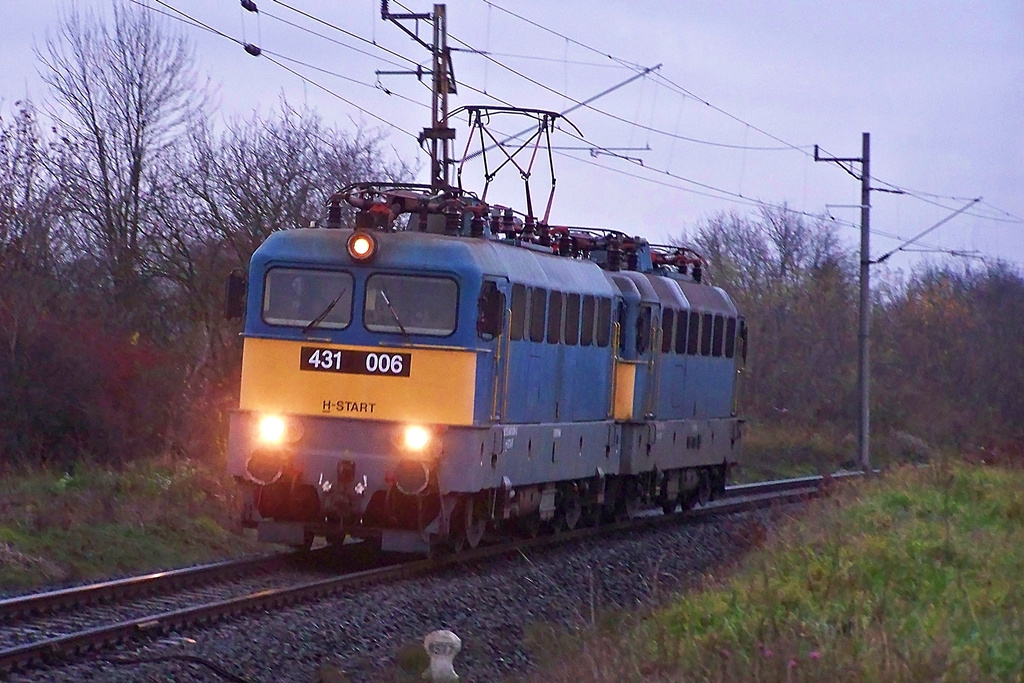 431 006 + 431 068 Dombóvár (2014.12.06).