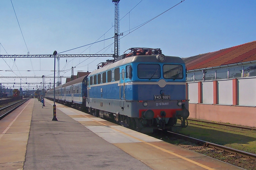 V43 - 1001 Dombóvár (2015.03.20)02