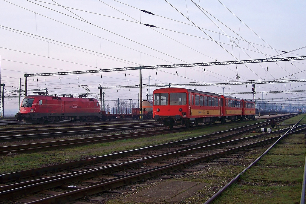 1116 016 Dombóvár (2015.03.25).