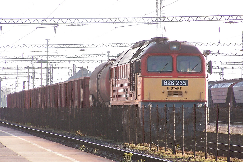 628 235 Dombóvár (2015.04.13).