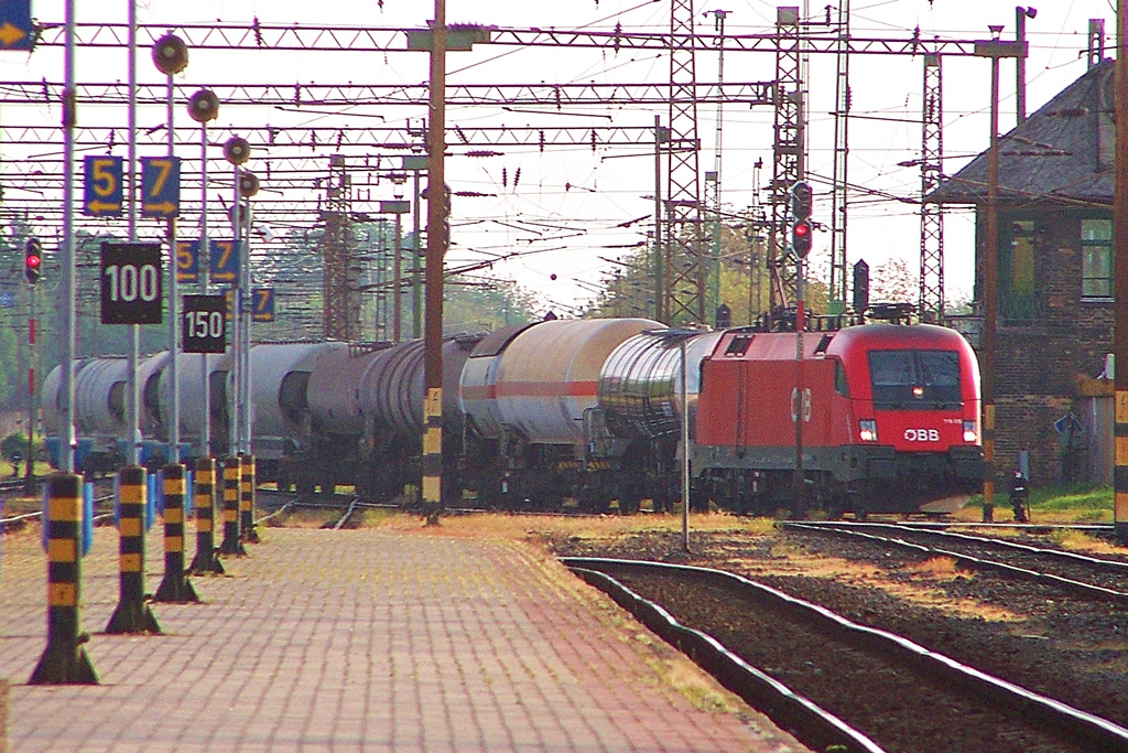 1116 008 Dombóvár (2015.04.27).