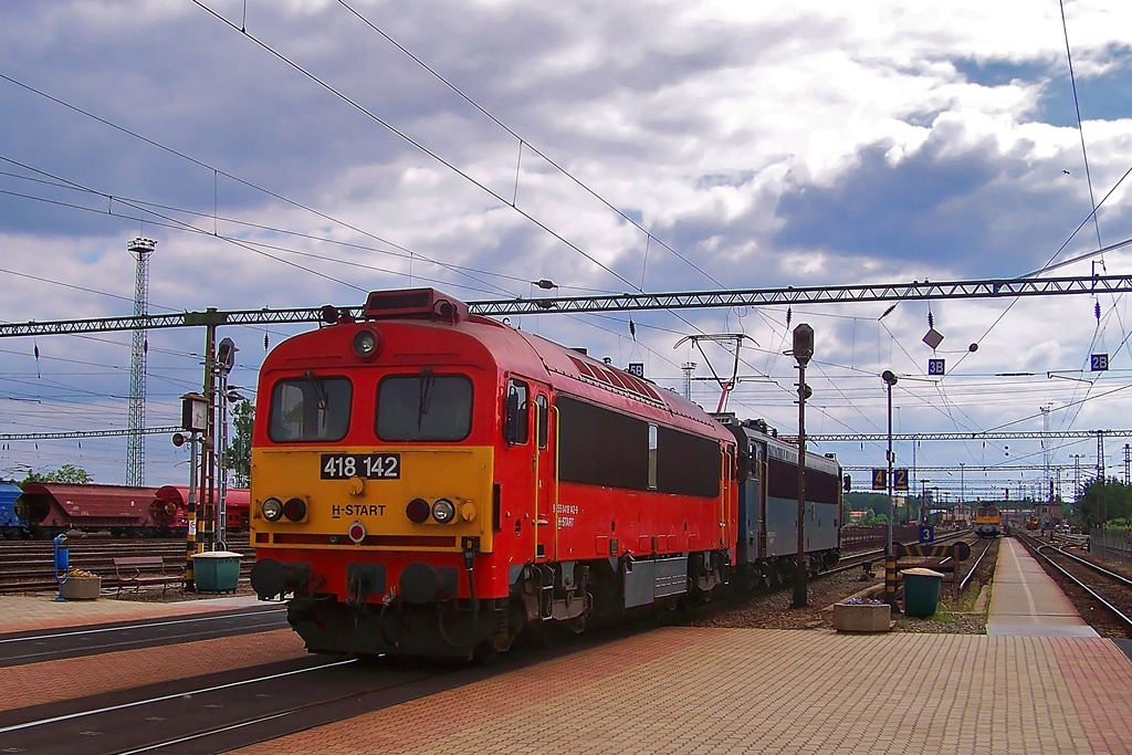418 142 Dombóvár (2015.05.28).
