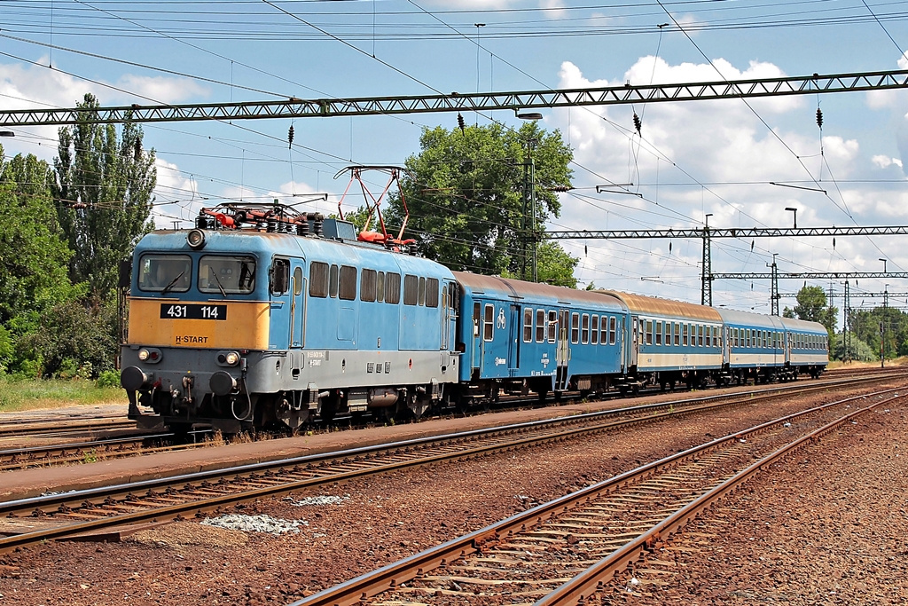 431 114 Szabadbattyán (2015.06.20).