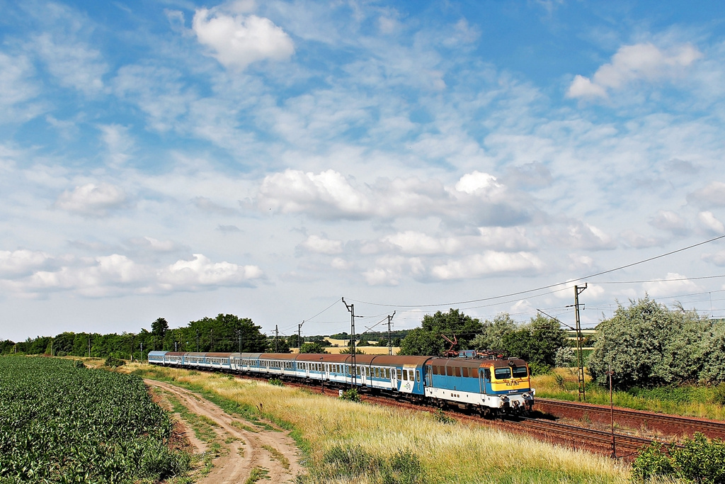 433 280 Szabadbattyán (2015.06.20).01