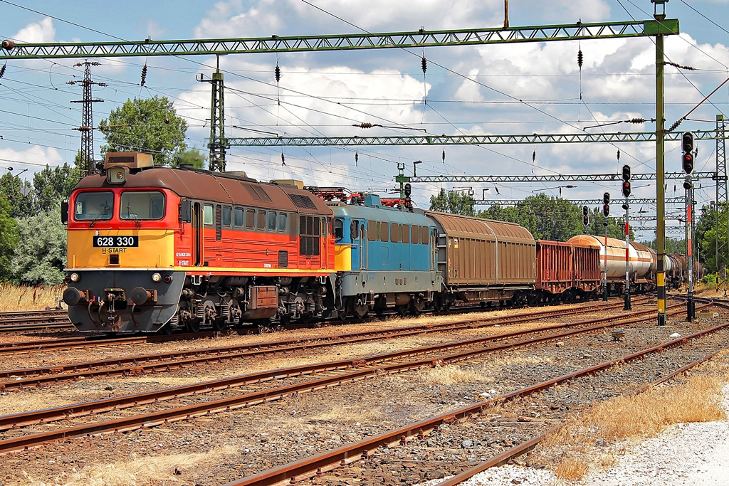 628 330 + 431 334 Szabadbattyán (2015.06.20).