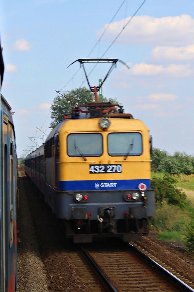 432 270 Újszász (2015.07.16).