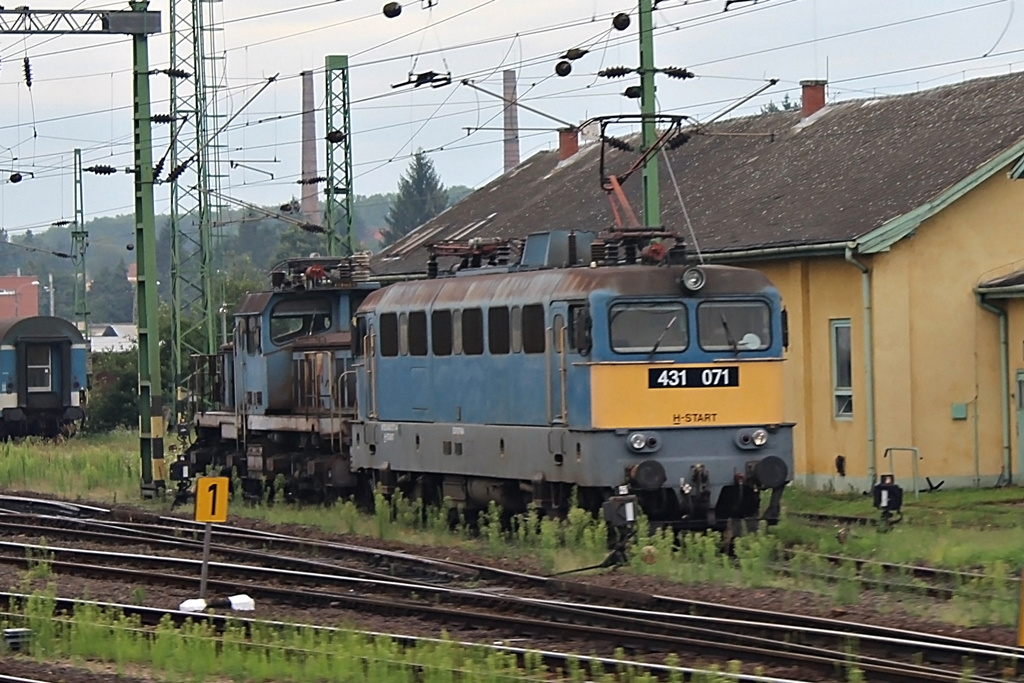 431 071 (2015.07.28).