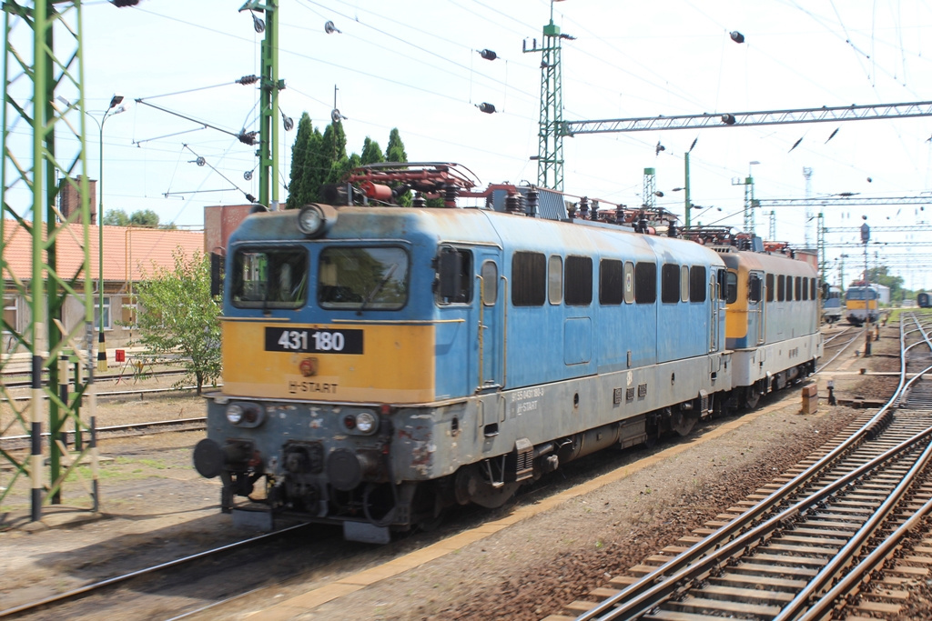 431 180 Celldömölk (2015.08.01).