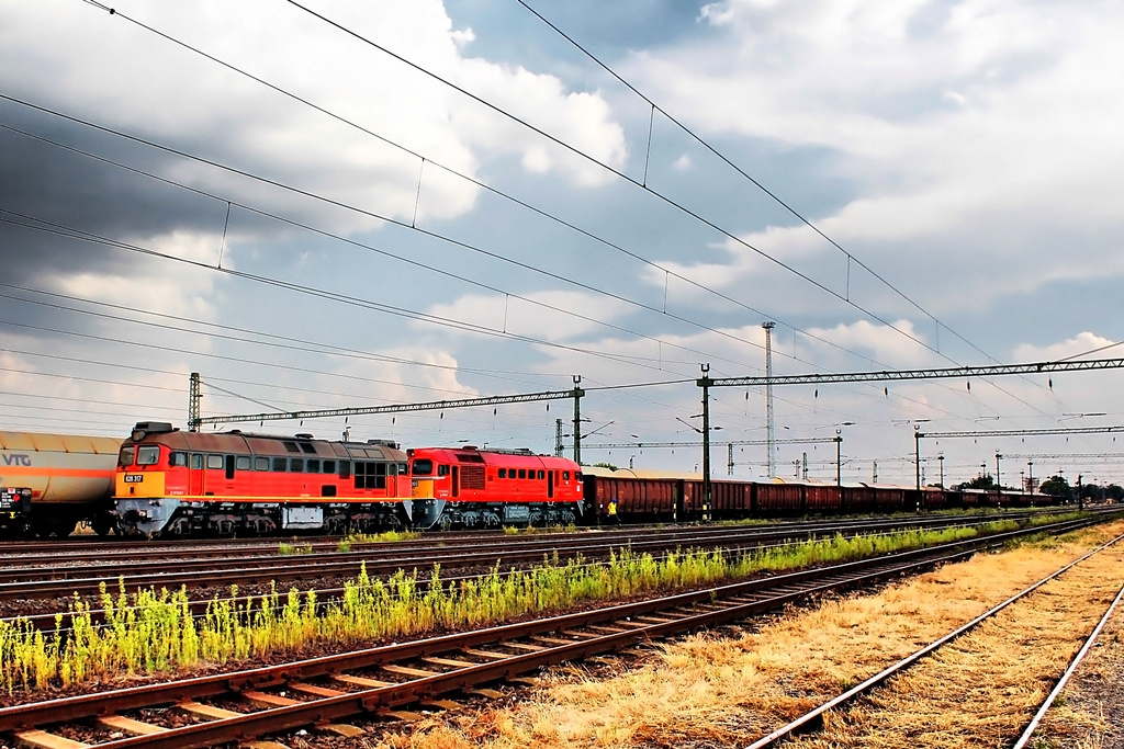 628 317 + 628 265 Pusztaszabolcs (2015.08.05)