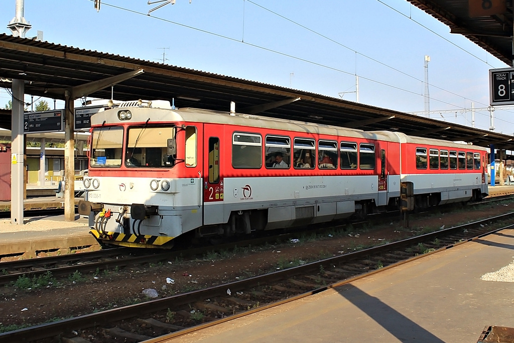 813 038 Érsekújvár (2015.08.12)