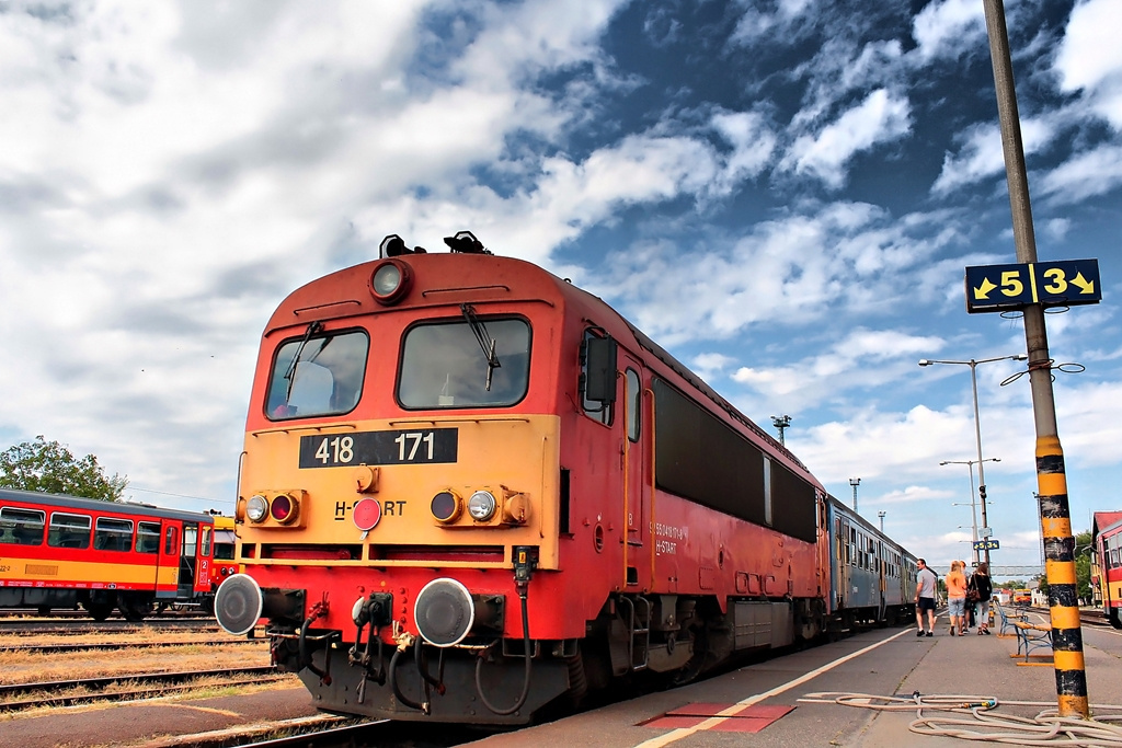 418 171 Mátészalka (2015.08.21)03