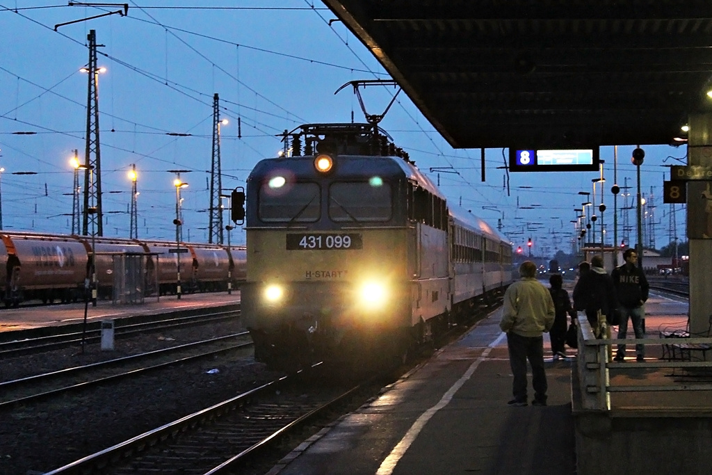 431 099 Debrecen (2015.08.22).