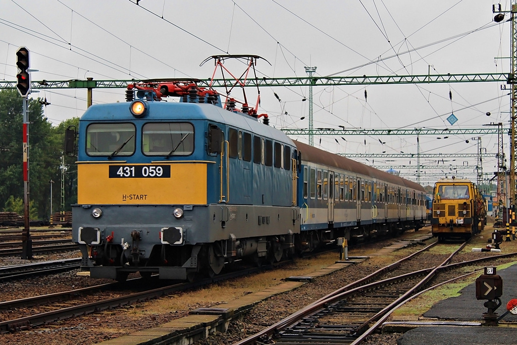 431 059 Dombóvár (2015.09.11).