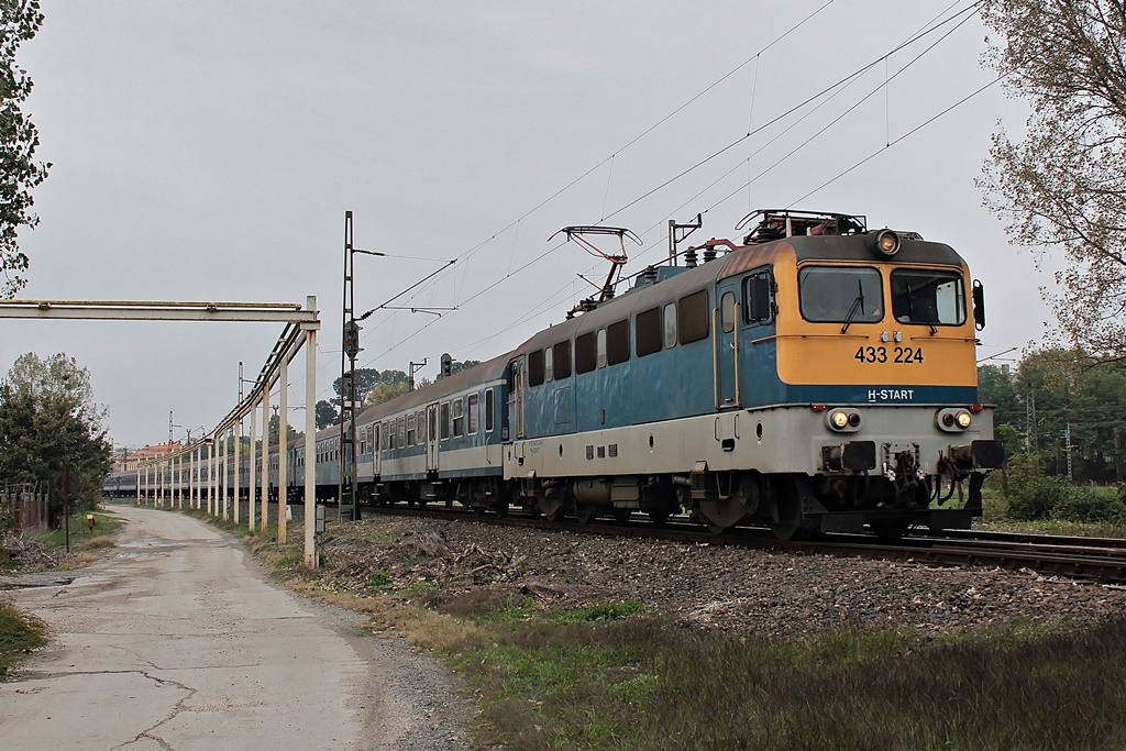 433 224 Dombóvár alsó (2015.10.13).